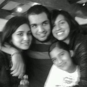 Meet your Posher, Laura